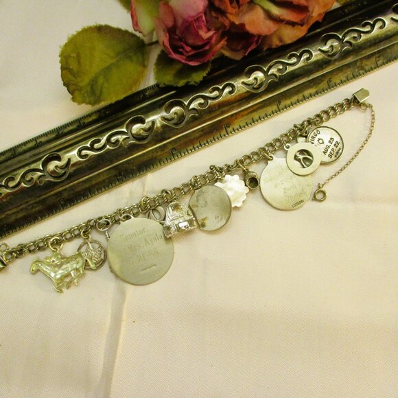 Vintage STERLING SILVER Charm Bracelet: 12 Figural 925 Charms on Curb Chain - Picture 15 of 16